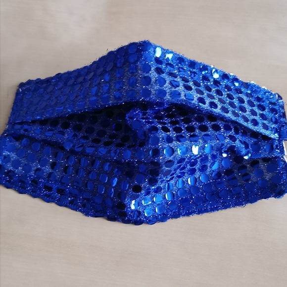 🌺3 for 45$🌺New Fancy face mask, reusable. - Picture 2 of 2